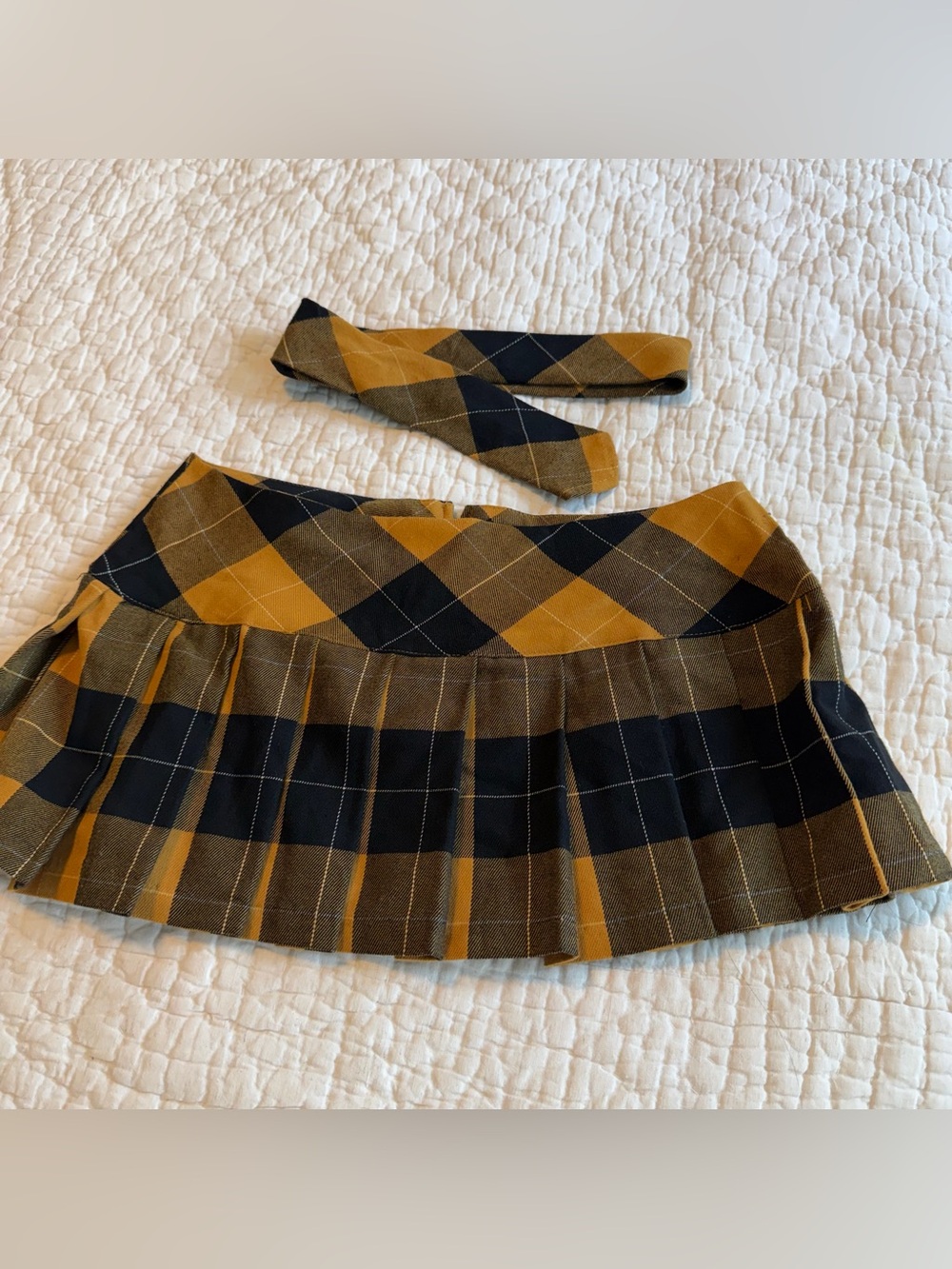 Y2K Plaid Pleated Micro Mini Skirt with Matching Tie Size M
